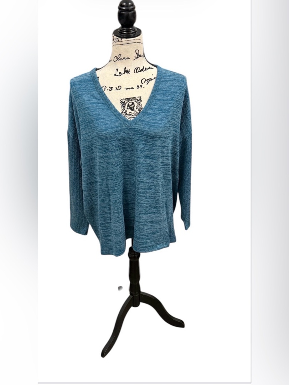 V-Neck Lightweight Knit Sweater in Teal Blue
